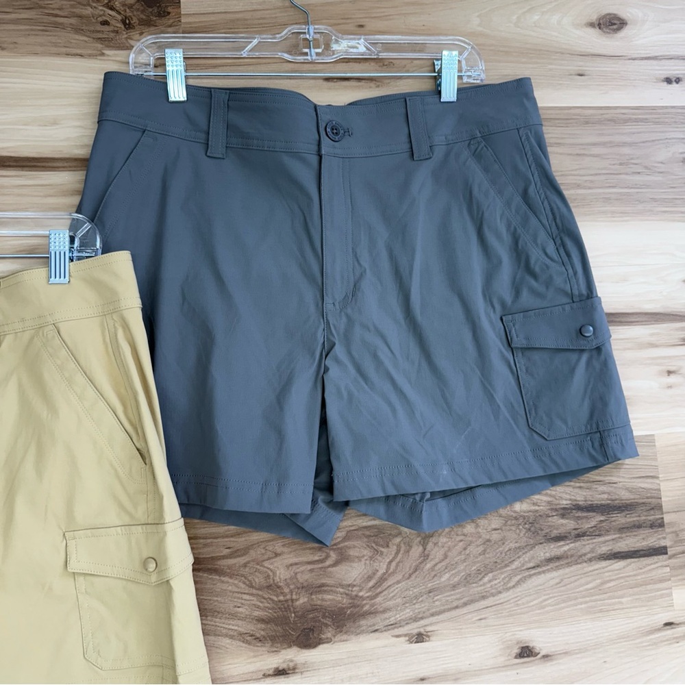 Eddie Bauer Women's Cargo Shorts Lot B18 - Picture 6 of 6